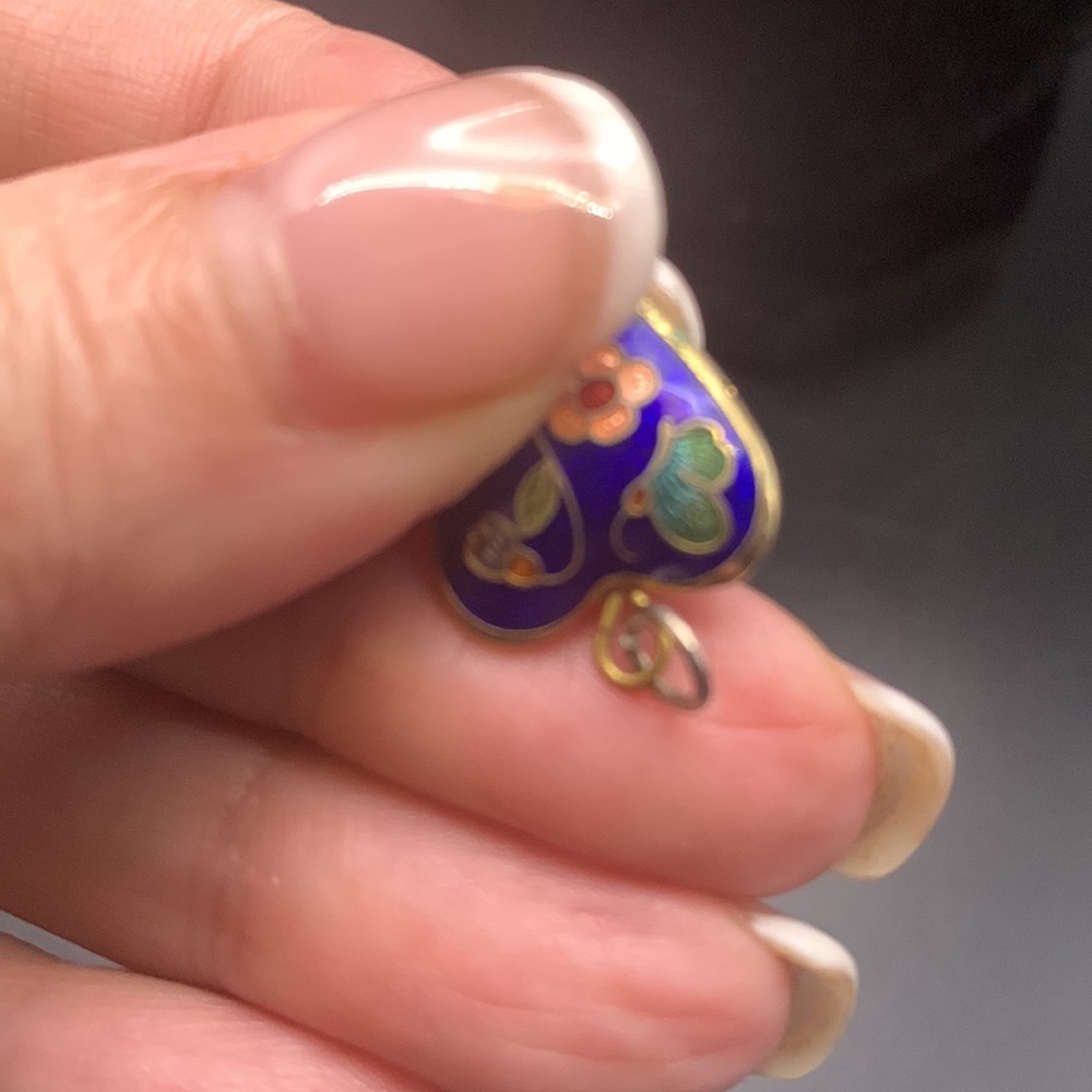 80’s Cloisonné Heart , Apple Pendant .50in - Picture 4 of 4